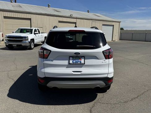 Used 2018 Ford Escape SE FWD image 8