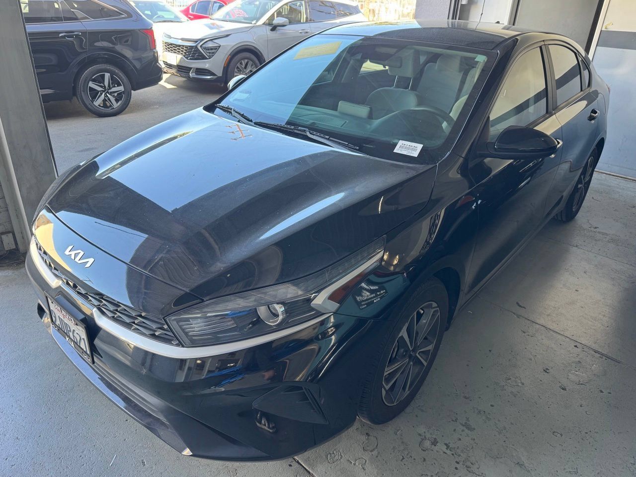 Used 2023 Kia Forte LXS FWD image 2