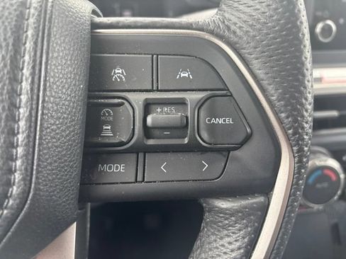 Used 2024 Toyota Tacoma SR5 AWD/4WD image 14