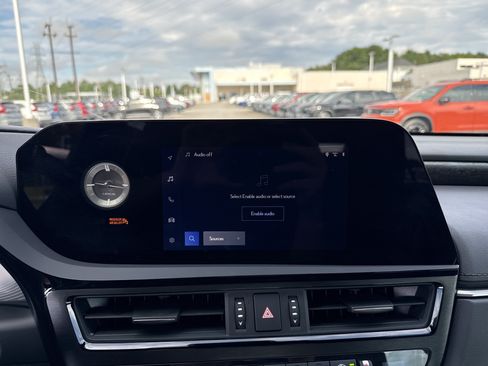 Used 2024 Lexus ES 350 w/ Premium Package FWD image 23