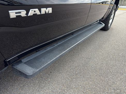 Used 2022 RAM 1500 Big Horn AWD/4WD image 9