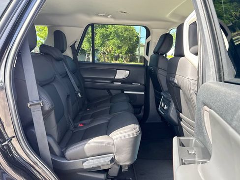 Used 2025 Ford Expedition Active RWD image 29