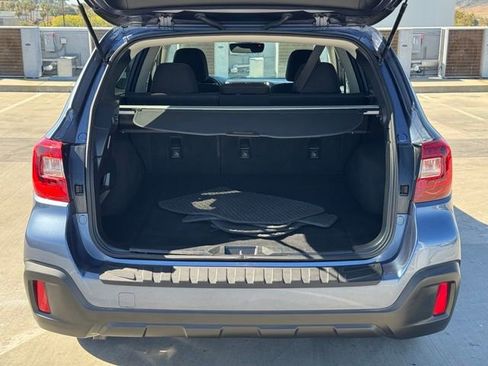 Used 2018 Subaru Outback 2.5i Premium AWD/4WD image 22
