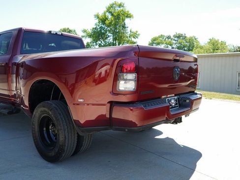 Used 2020 RAM 3500 Big Horn w/ Night Edition image 21