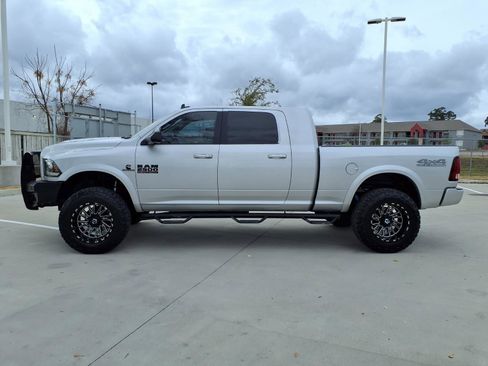 Used 2018 RAM 2500 Laramie w/ Sport Appearance Group image 8