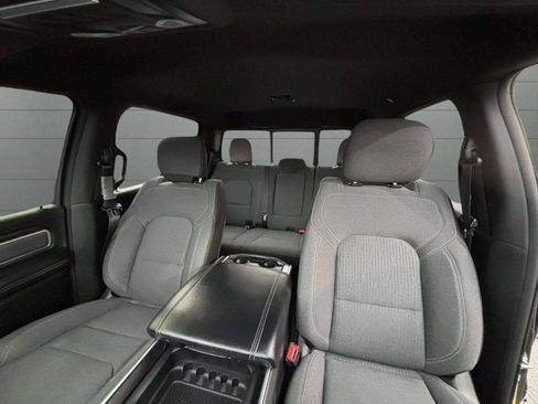 Used 2021 RAM 1500 Big Horn AWD/4WD image 12