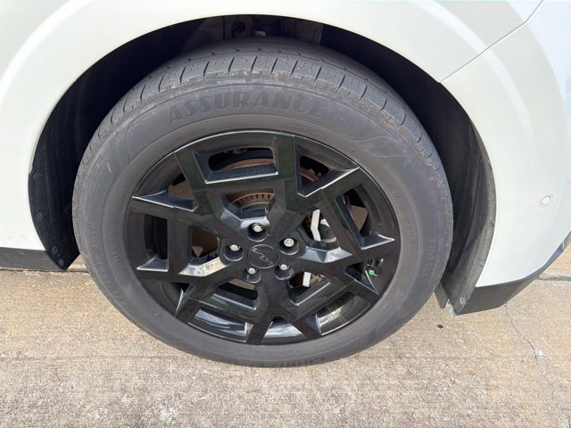 Used 2025 Kia Carnival SX Prestige FWD image 9