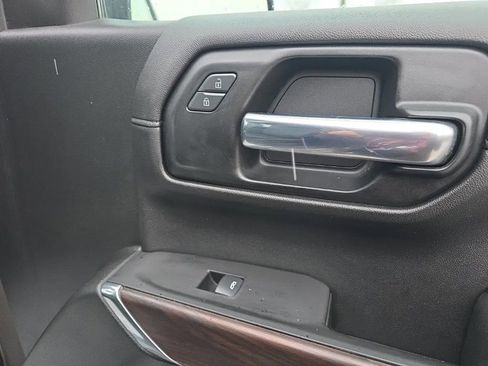 Used 2020 GMC Sierra 1500 SLT image 21