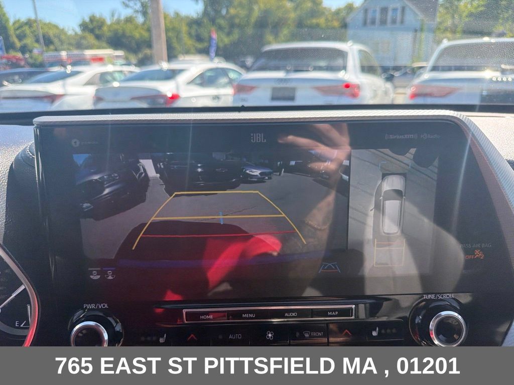 Used 2021 Toyota Highlander Platinum AWD/4WD image 25