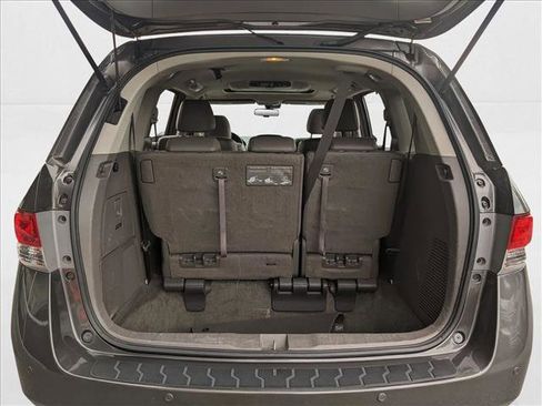 Used 2016 Honda Odyssey Touring Elite image 6