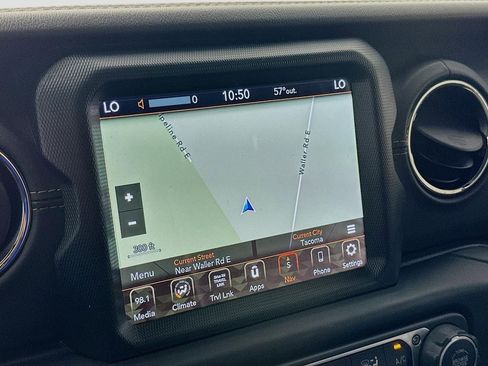 Used 2021 Jeep Wrangler Unlimited Sahara image 46