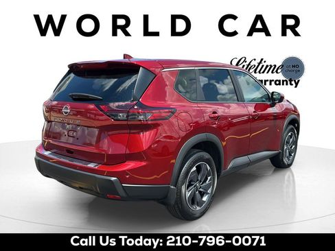 Used 2026 Nissan Rogue SV FWD image 7