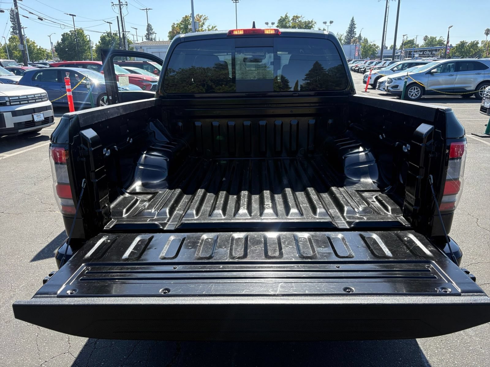 Used 2026 Nissan Frontier PRO-4X AWD/4WD image 30