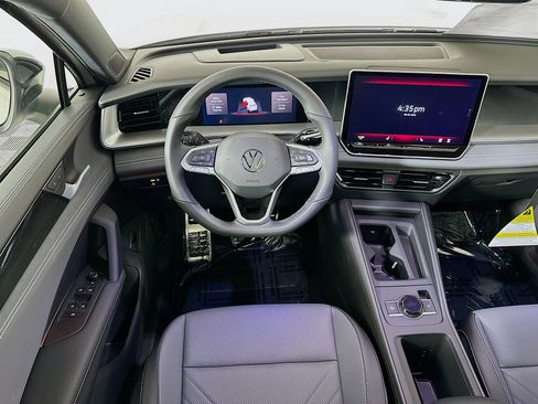 New 2026 Volkswagen Tiguan SE R-Line AWD/4WD image 22