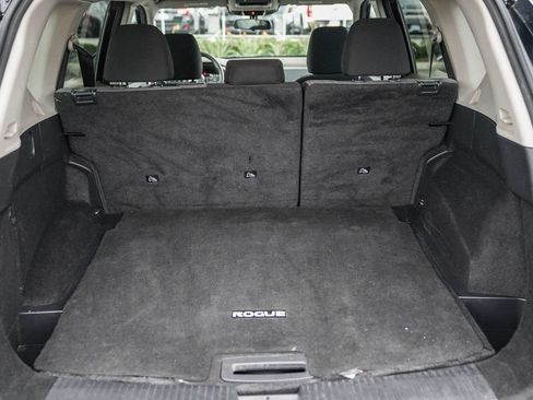 Used 2023 Nissan Rogue SV image 28