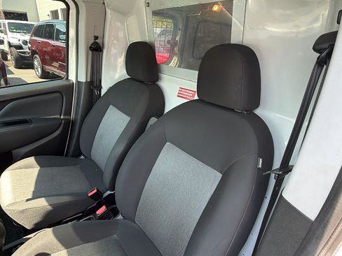 Used 2019 RAM ProMaster City Tradesman SLT FWD image 18