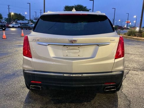 Used 2017 Cadillac XT5 Luxury w/ Driver Awareness Package image 6