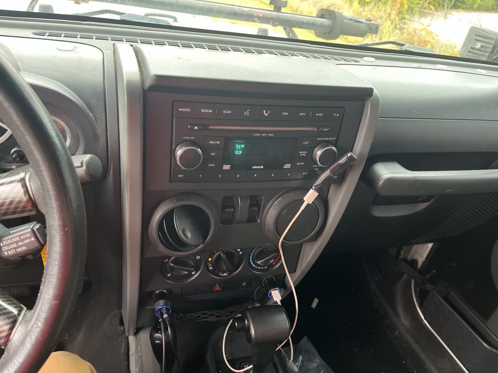 Used 2009 Jeep Wrangler Sahara AWD/4WD image 7