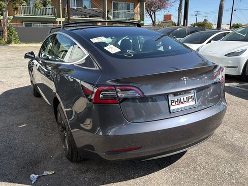 Used 2018 Tesla Model 3 Long Range image 5