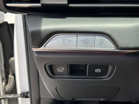 Used 2025 Genesis GV80 2.5T Standard AWD/4WD image 27