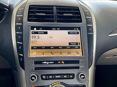 Used 2018 Lincoln MKZ Reserve w/ Climate Package FWD image 18