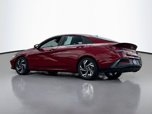 Certified 2025 Hyundai Elantra Sport FWD image 14