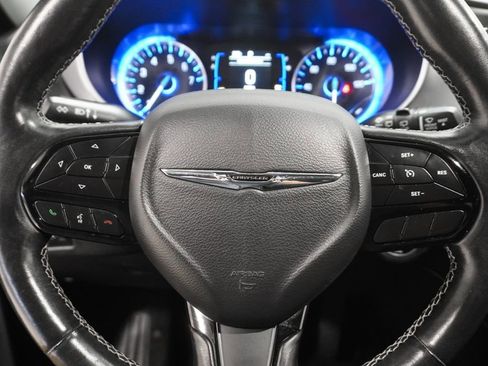 Used 2019 Chrysler Pacifica Touring Plus w/ S Appearance Package image 23