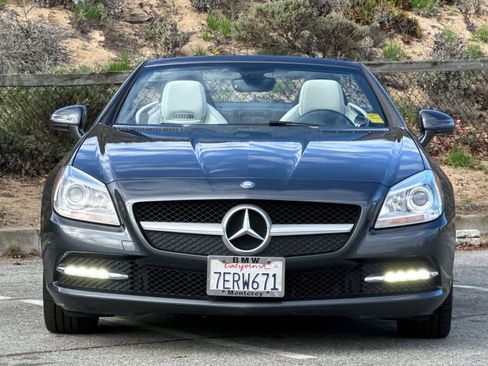 Used 2014 Mercedes-Benz SLK 350 image 9