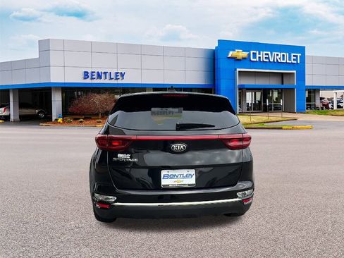 Used 2022 Kia Sportage LX w/ LX FWD Value Edition Package image 4