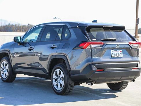 Certified 2022 Toyota RAV4 LE image 8