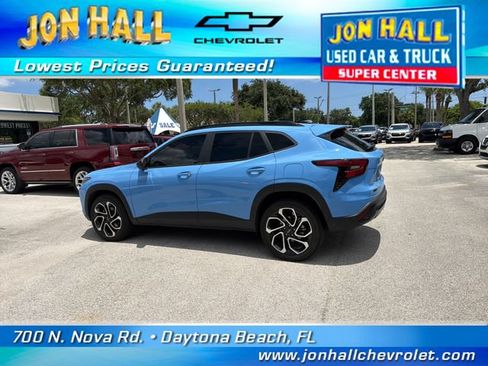 Used 2024 Chevrolet Trax RS w/ Driver Confidence Package FWD image 5