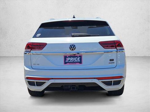 Used 2021 Volkswagen Atlas Cross Sport SE w/ Panoramic Sunroof Package AWD/4WD image 6