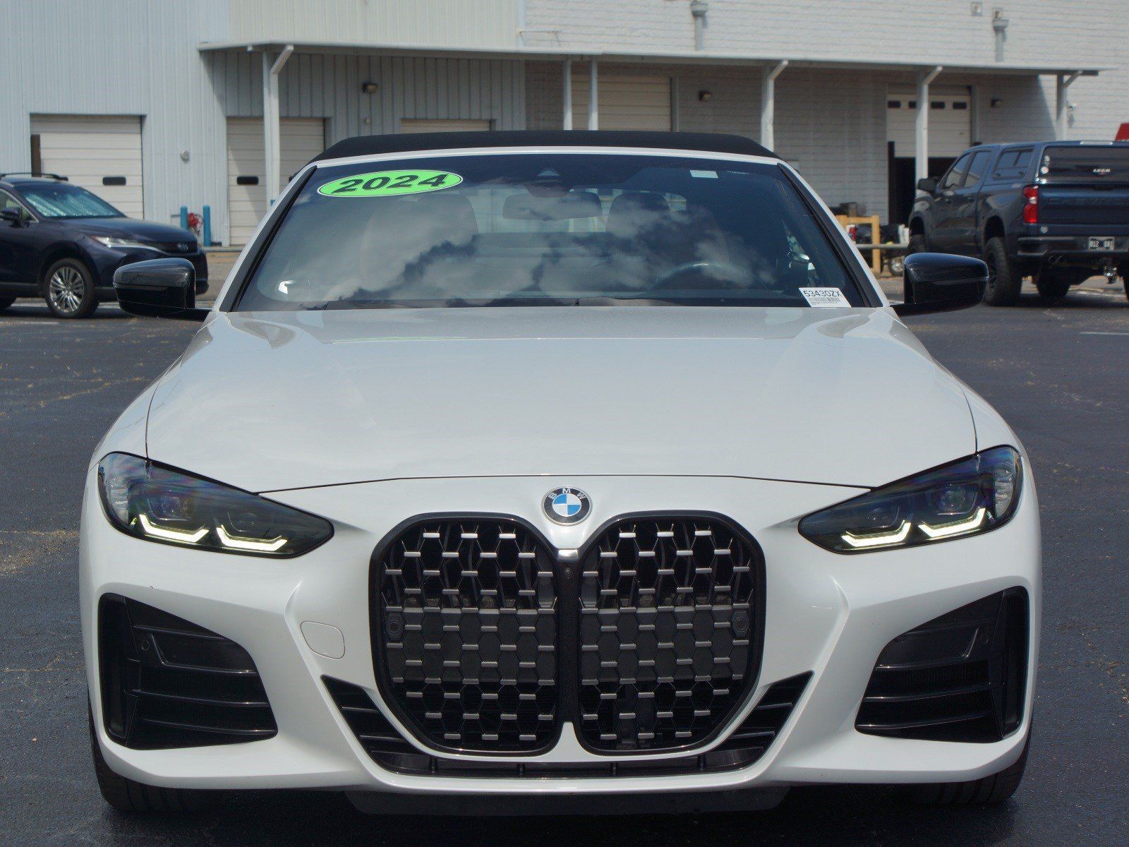 Used 2024 BMW M440i Convertible w/ Premium Package RWD image 22