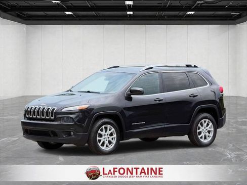 Used 2015 Jeep Cherokee Latitude w/ Cold Weather Group AWD/4WD image 1