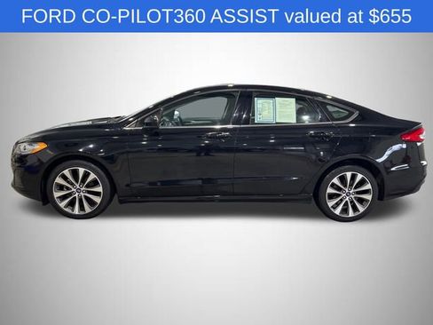 Used 2020 Ford Fusion SE image 2