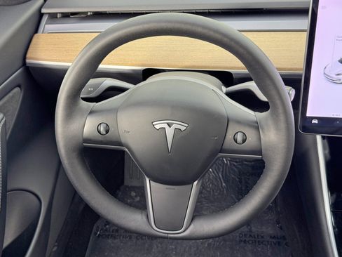 Used 2019 Tesla Model 3 Mid Range image 17