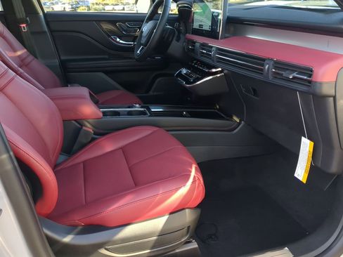 New 2026 Lincoln Corsair Grand Touring image 24