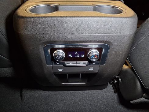 Used 2022 GMC Yukon Denali image 18