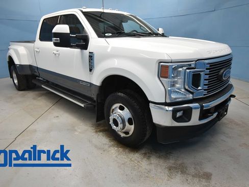 Used 2022 Ford F350 Lariat w/ Lariat Ultimate Package AWD/4WD image 1