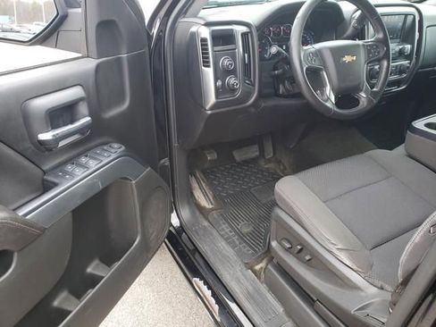 Used 2018 Chevrolet Silverado 1500 LT w/ LT Convenience Package AWD/4WD image 10