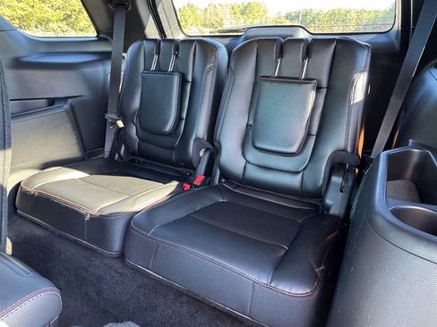Used 2016 Ford Explorer Sport w/ Equipment Group 401A image 4