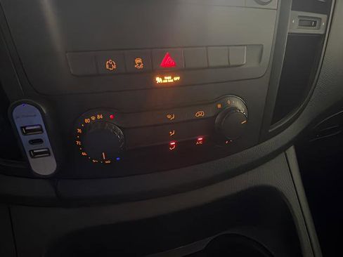 Used 2016 Mercedes-Benz Metris image 20