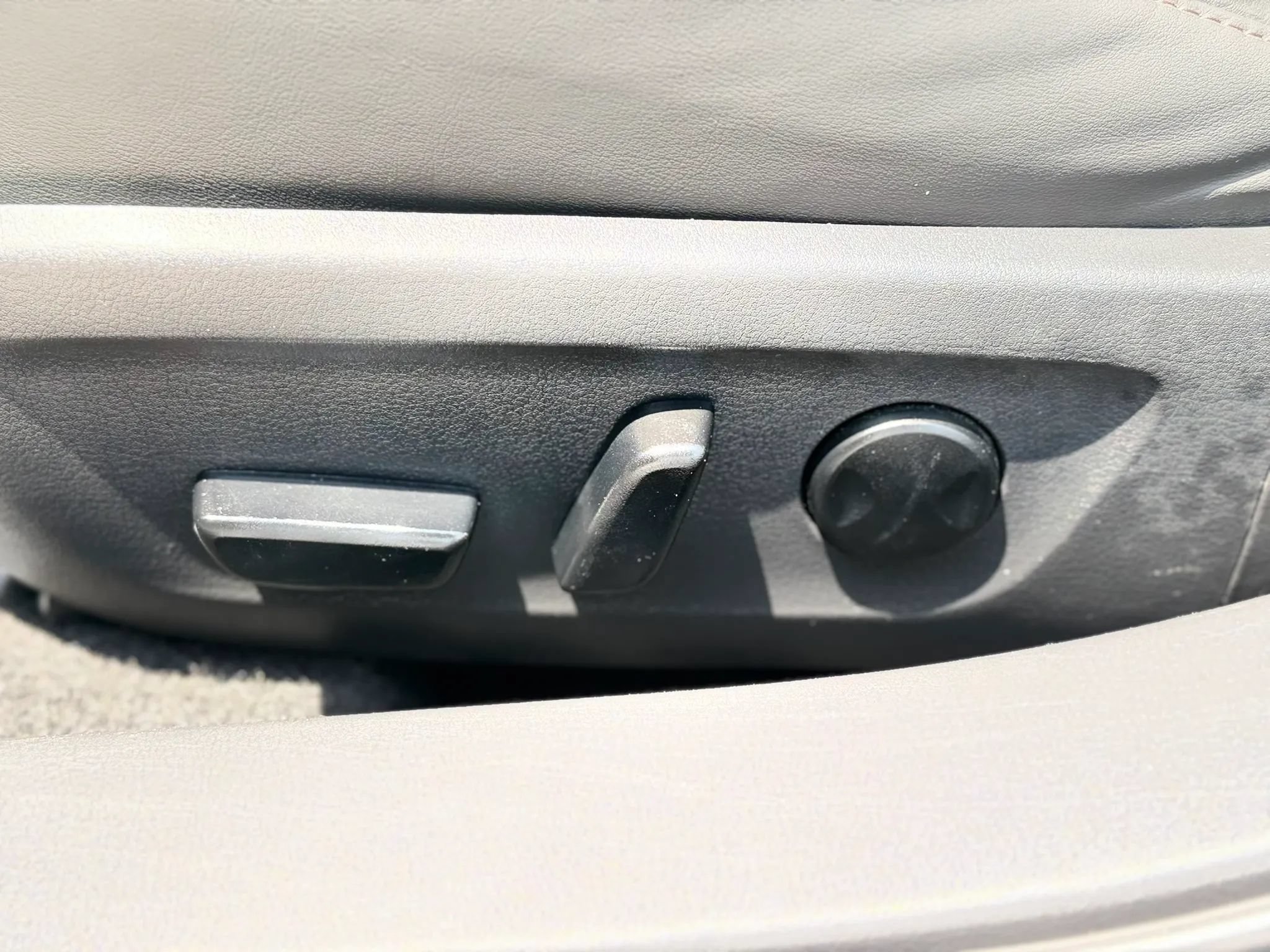 Used 2023 MAZDA MAZDA3 s FWD image 37