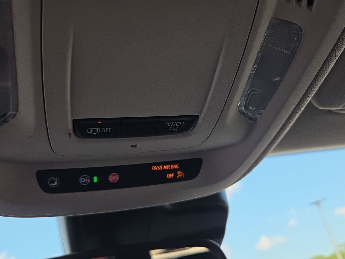Used 2022 Buick Envision Preferred FWD image 23