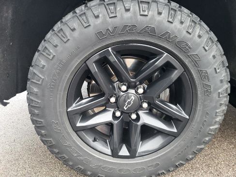 Used 2021 Chevrolet Silverado 1500 Custom Trail Boss w/ Midnight Edition image 15