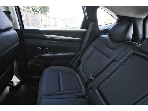 Certified 2025 Hyundai Tucson SEL FWD image 12