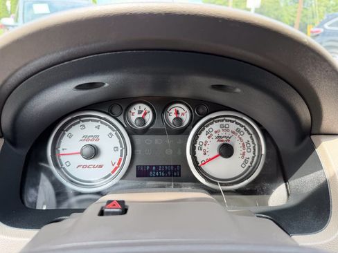 Used 2009 Ford Focus SE FWD image 16