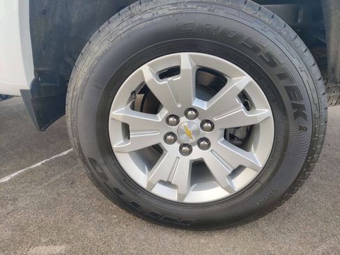 Used 2022 Chevrolet Colorado LT w/ Fleet Safety Package image 51