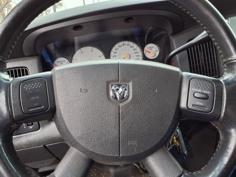 Used 2005 Dodge Ram 2500 Truck SLT image 16