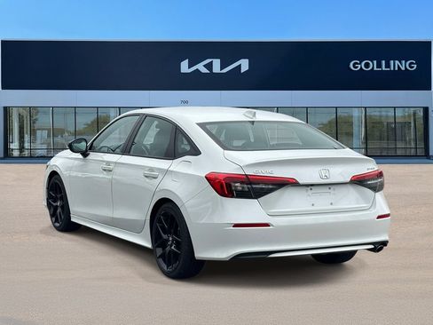 Used 2023 Honda Civic Sport image 4